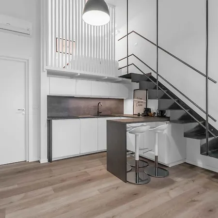 Duomo-navigli Samara 3 Binda 36 ミラノ